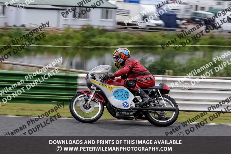 Vintage motorcycle club;eventdigitalimages;mallory park;mallory park trackday photographs;no limits trackdays;peter wileman photography;trackday digital images;trackday photos;vmcc festival 1000 bikes photographs